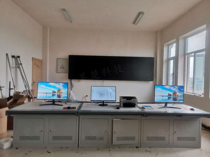 湖南昊楚科技有限公司,變頻軟啟動柜,PLC控制柜,DCS及組態(tài)監(jiān)控系統(tǒng),非標電控柜定制